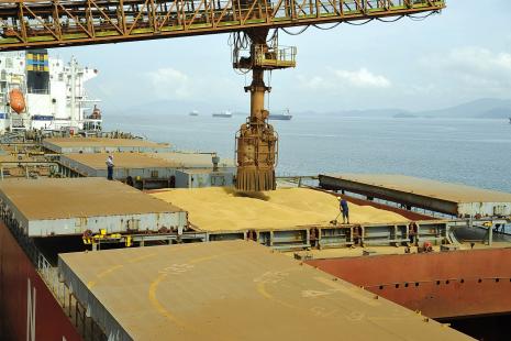 Para conter déficit fiscal Argentina cria imposto sobre exportações (Foto: APPA)