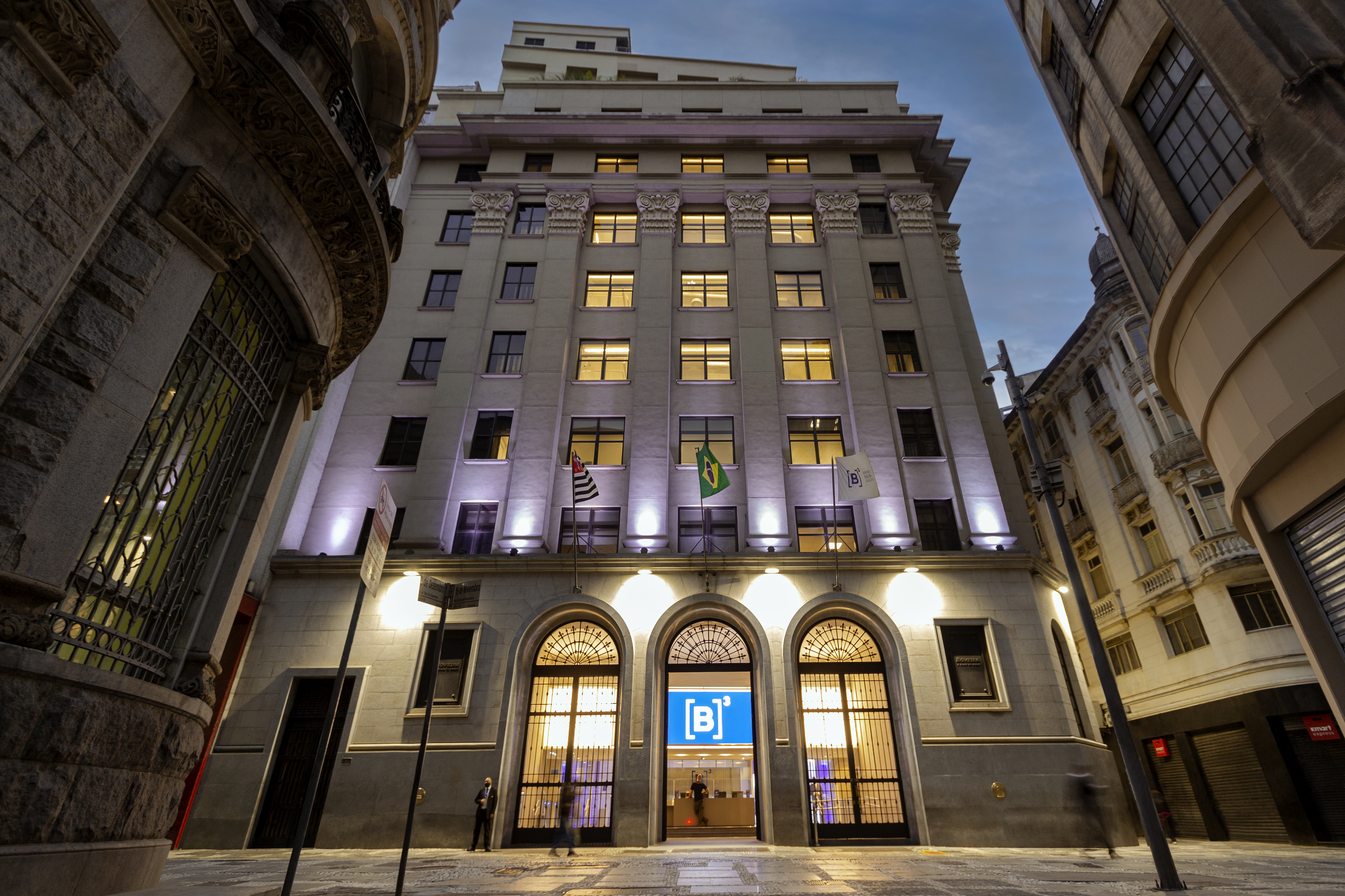 B3/Ações/Ibovespa/Bolsa de Valores